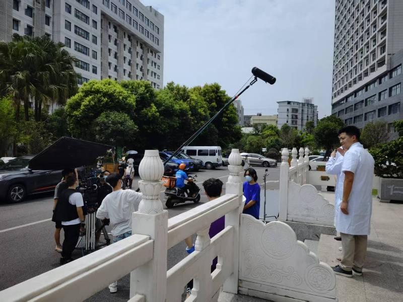 连南广告片拍摄公司低成本实现高规格制作的诀窍